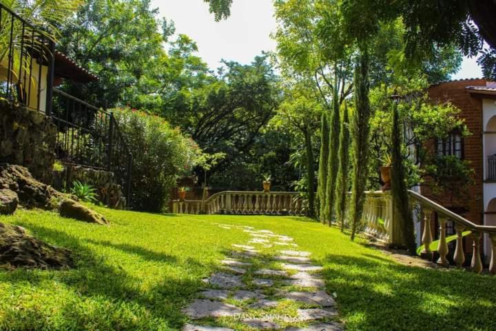 Hacienda Maria Elena Hotel เตโปซตลัน ภายนอก รูปภาพ